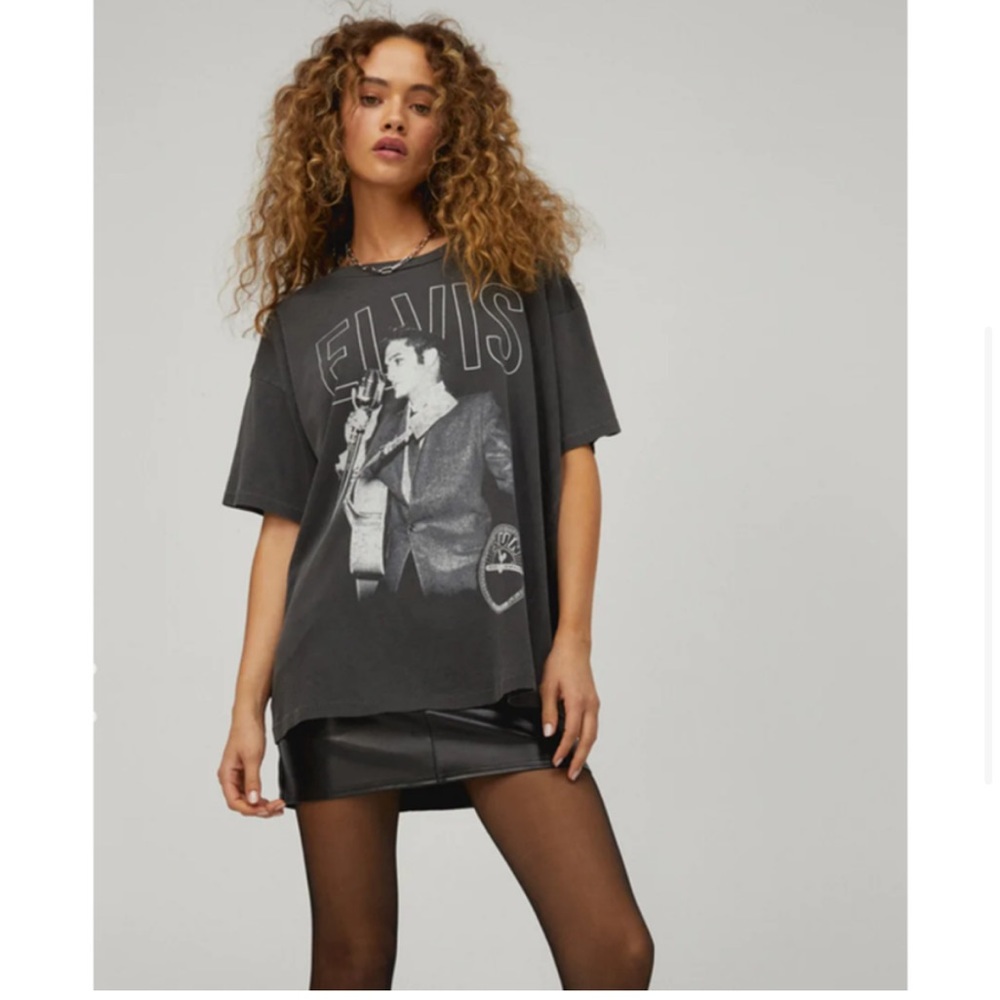 Daydreamer Sun Records X Elvis Merch Tee Black Medium NWOT